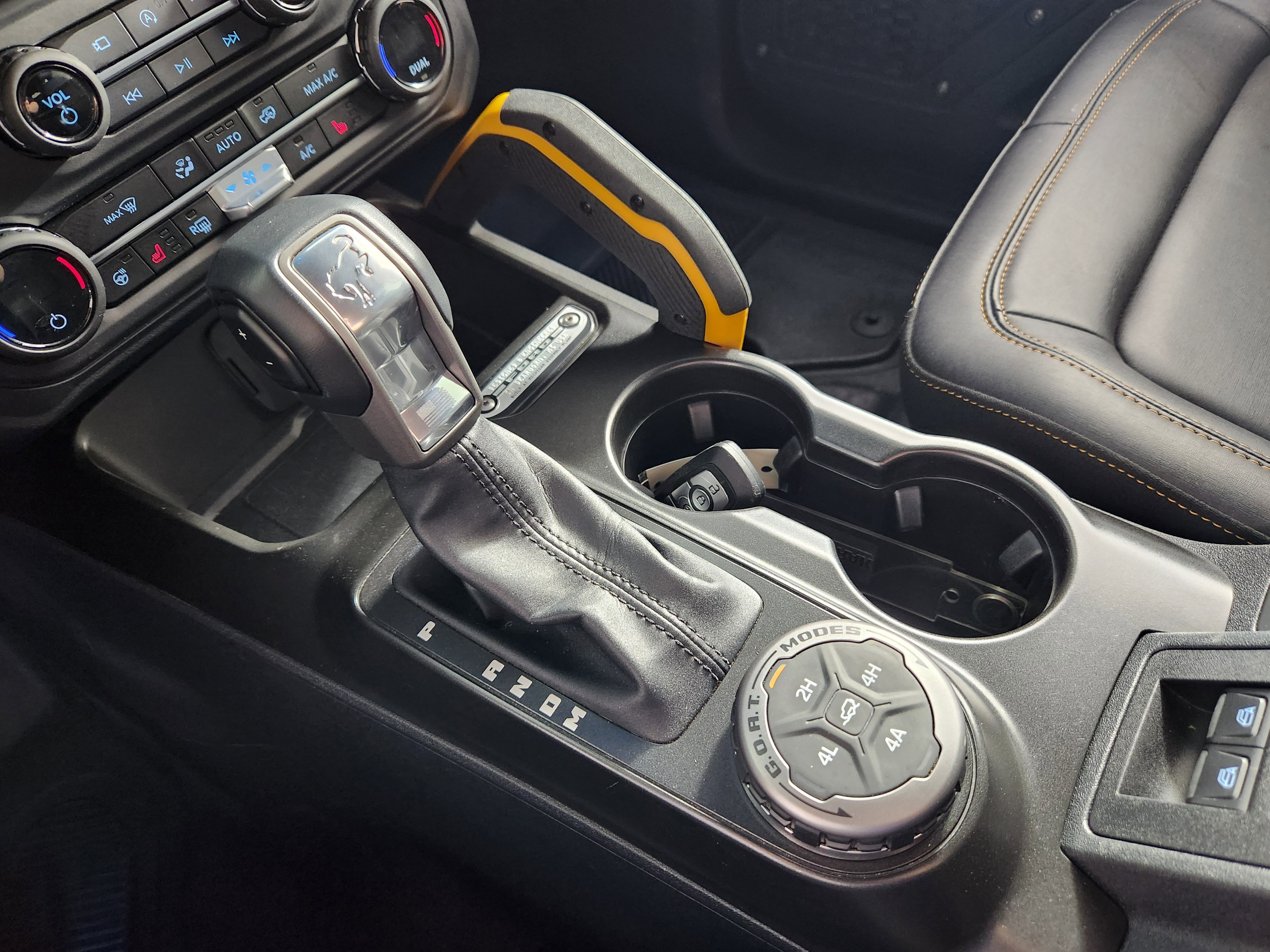 Used 2023 Ford Bronco Badlands image 24