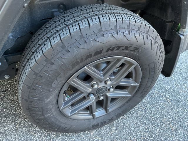 Used 2025 Jeep Wrangler Sport image 12