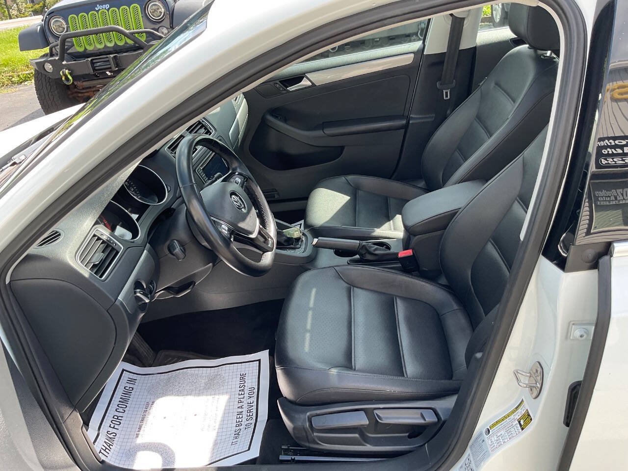 Used 2017 Volkswagen Jetta SE FWD image 15
