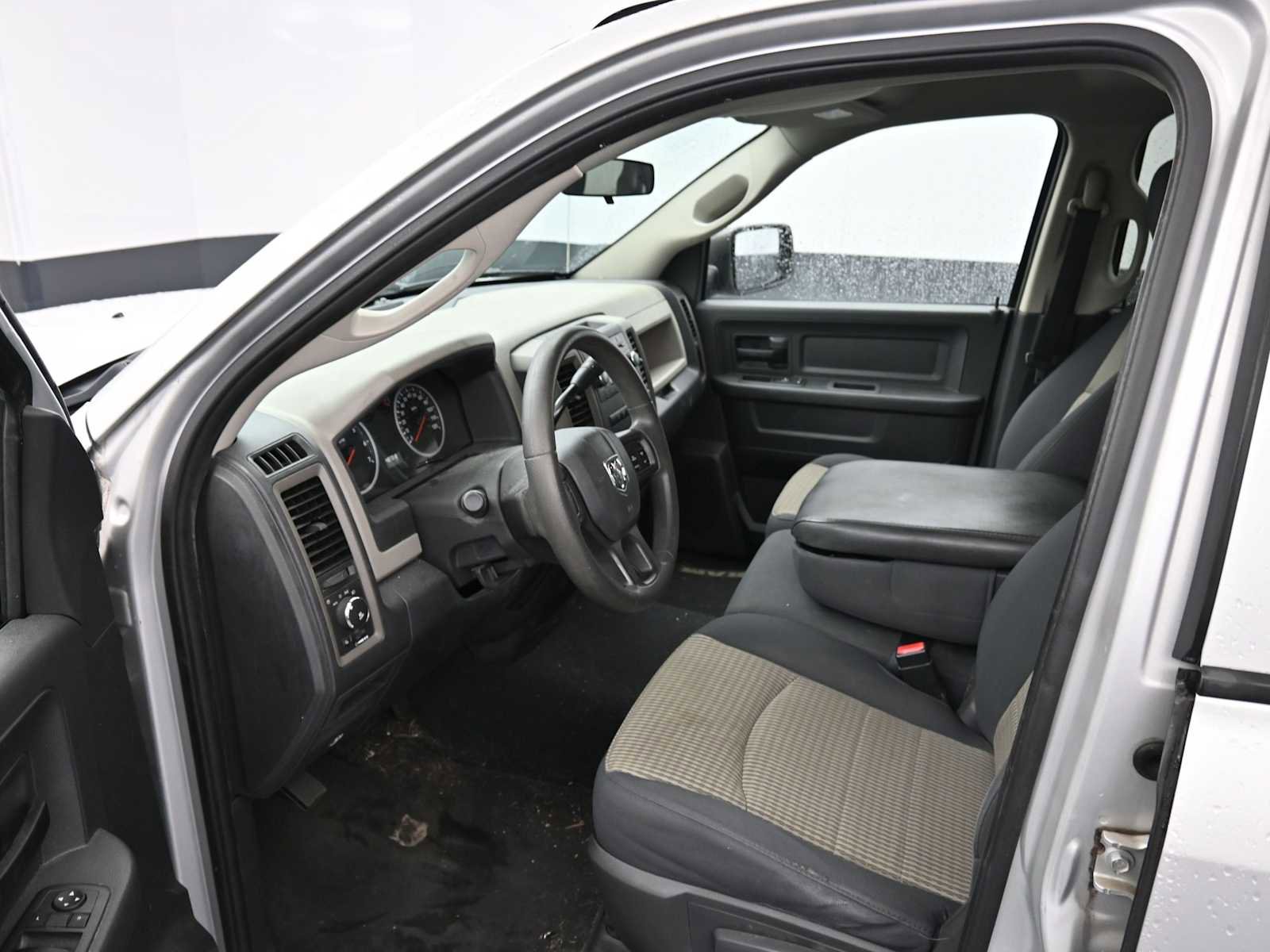 Used 2012 RAM 1500 Express image 19