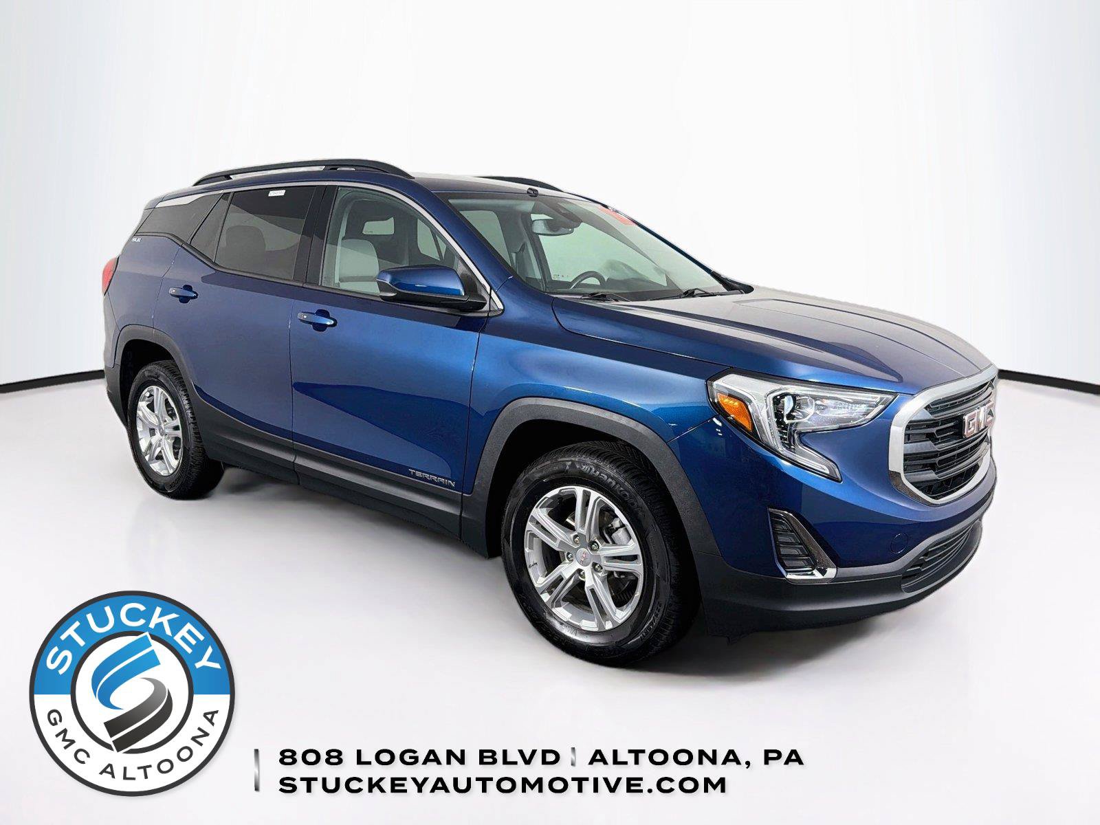 Used 2020 GMC Terrain SLE w/ Driver Convenience Package AWD/4WD image 1