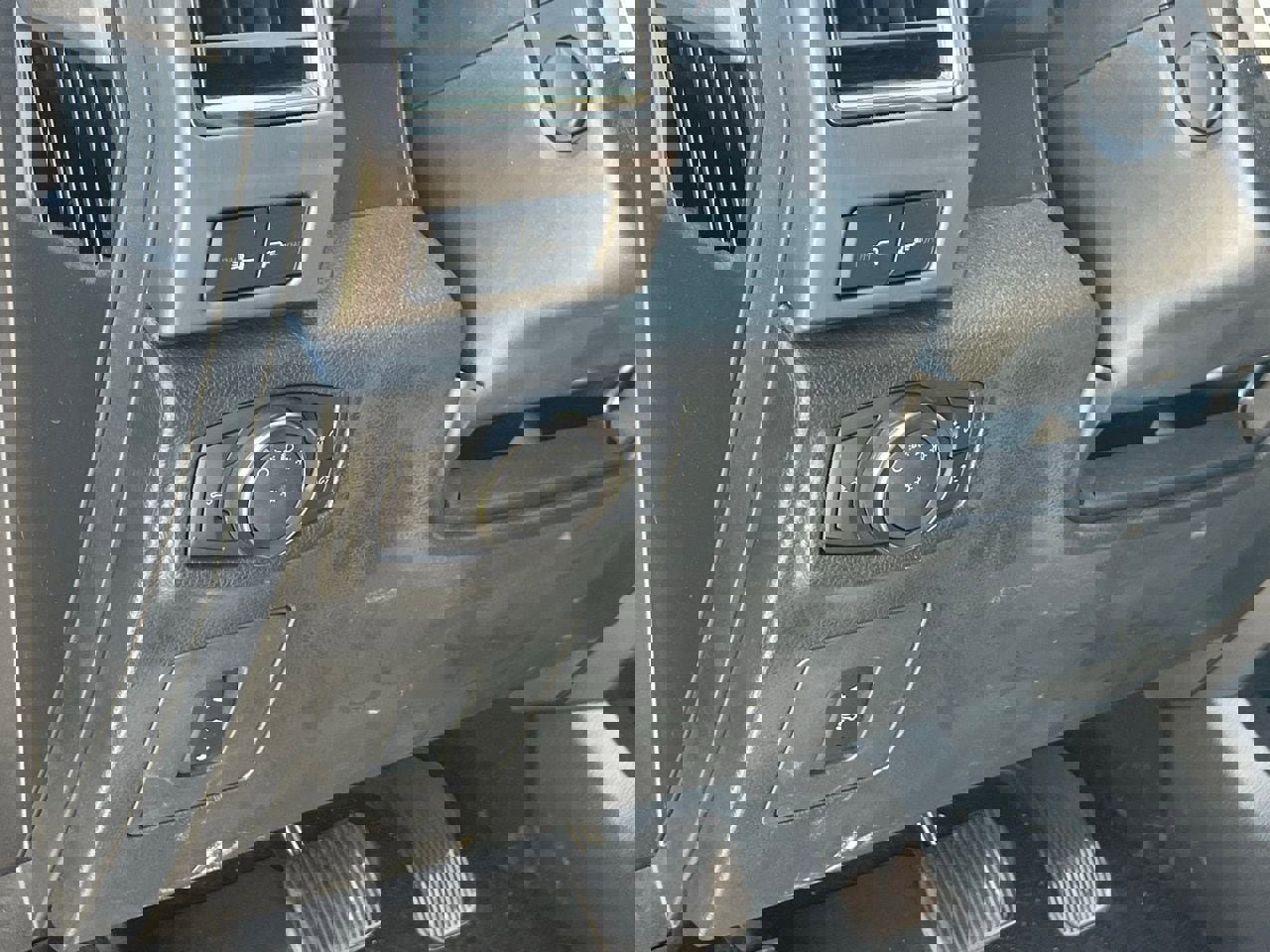 Used 2018 Ford F150 Raptor w/ Equipment Group 802A Luxury image 6