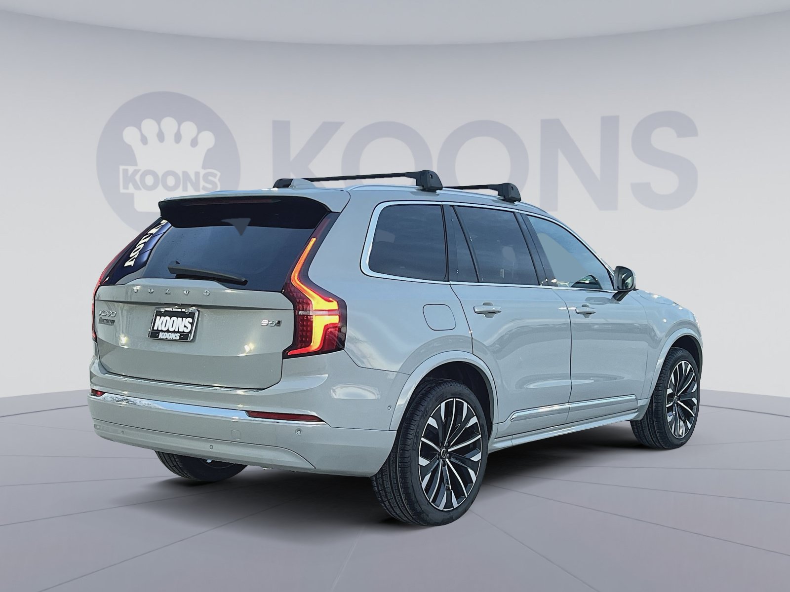 New 2026 Volvo XC90 B6 Plus w/ Protection Package AWD/4WD image 7