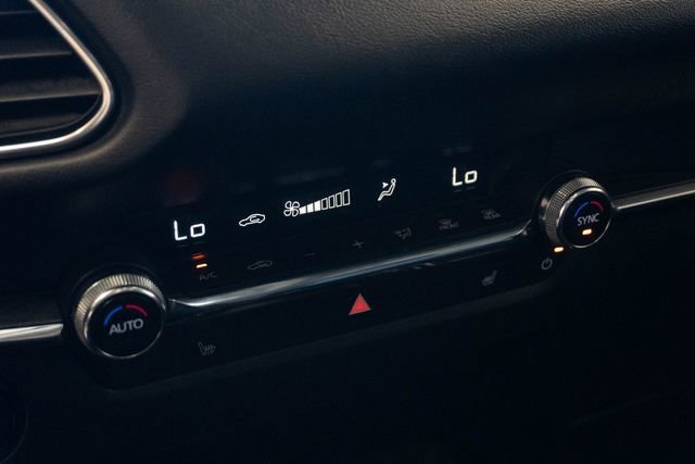 Used 2024 MAZDA CX-30 AWD 2.5 S w/ Premium Package image 25