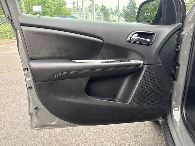 Used 2020 Dodge Journey SE w/ SE Popular Equipment Group FWD image 26