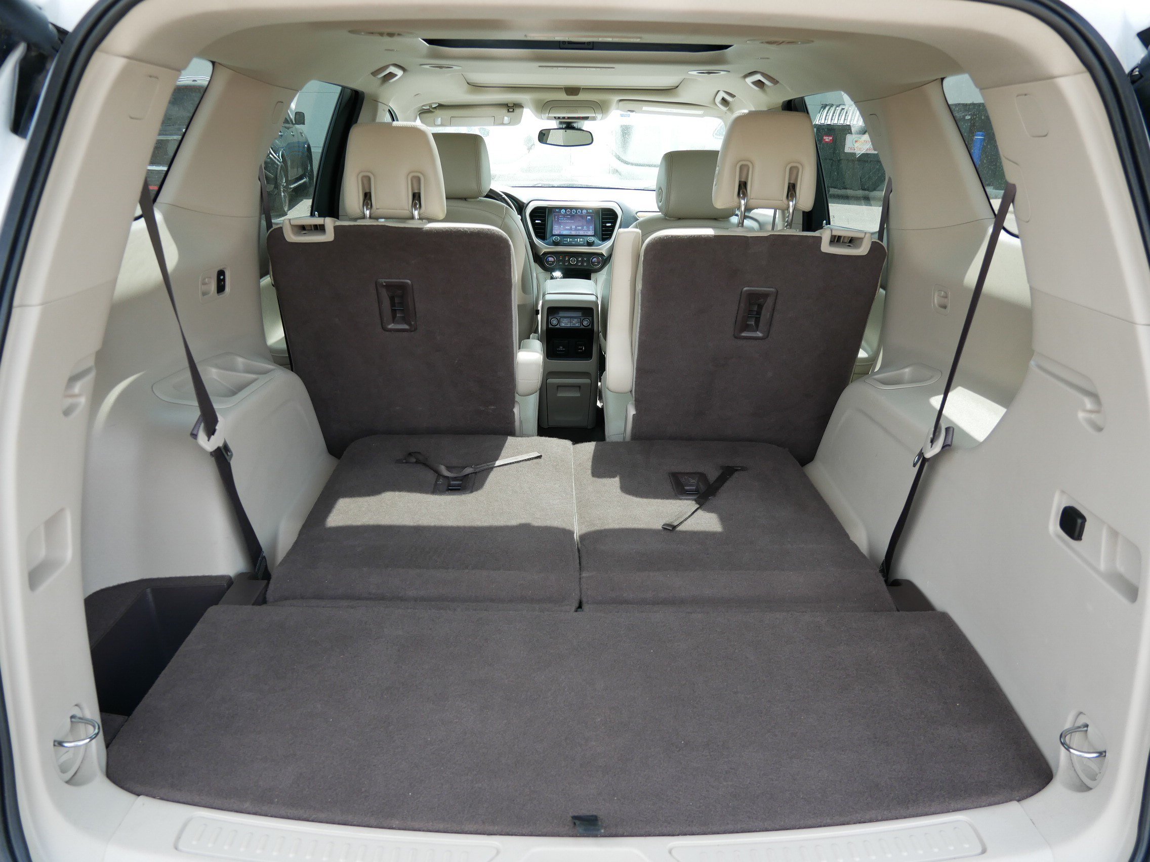 Used 2018 GMC Acadia Denali AWD/4WD image 18