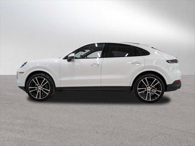 Used 2024 Porsche Cayenne Coupe image 2