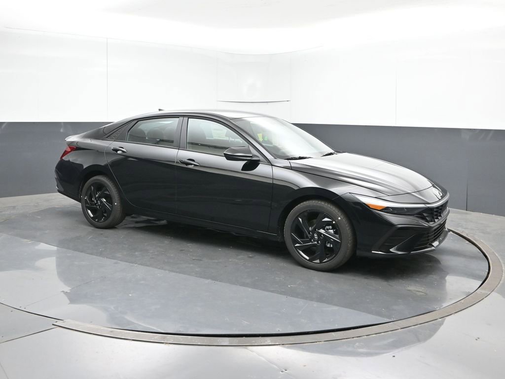 New 2026 Hyundai Elantra Sport image 7