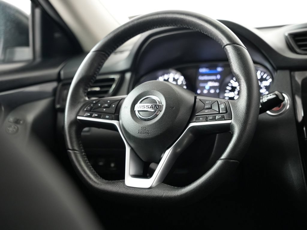 Used 2020 Nissan Rogue SV FWD image 10