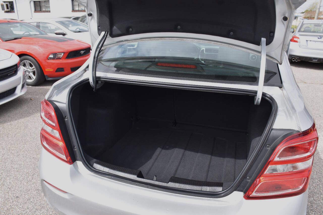 Used 2019 Chevrolet Sonic LT FWD image 11