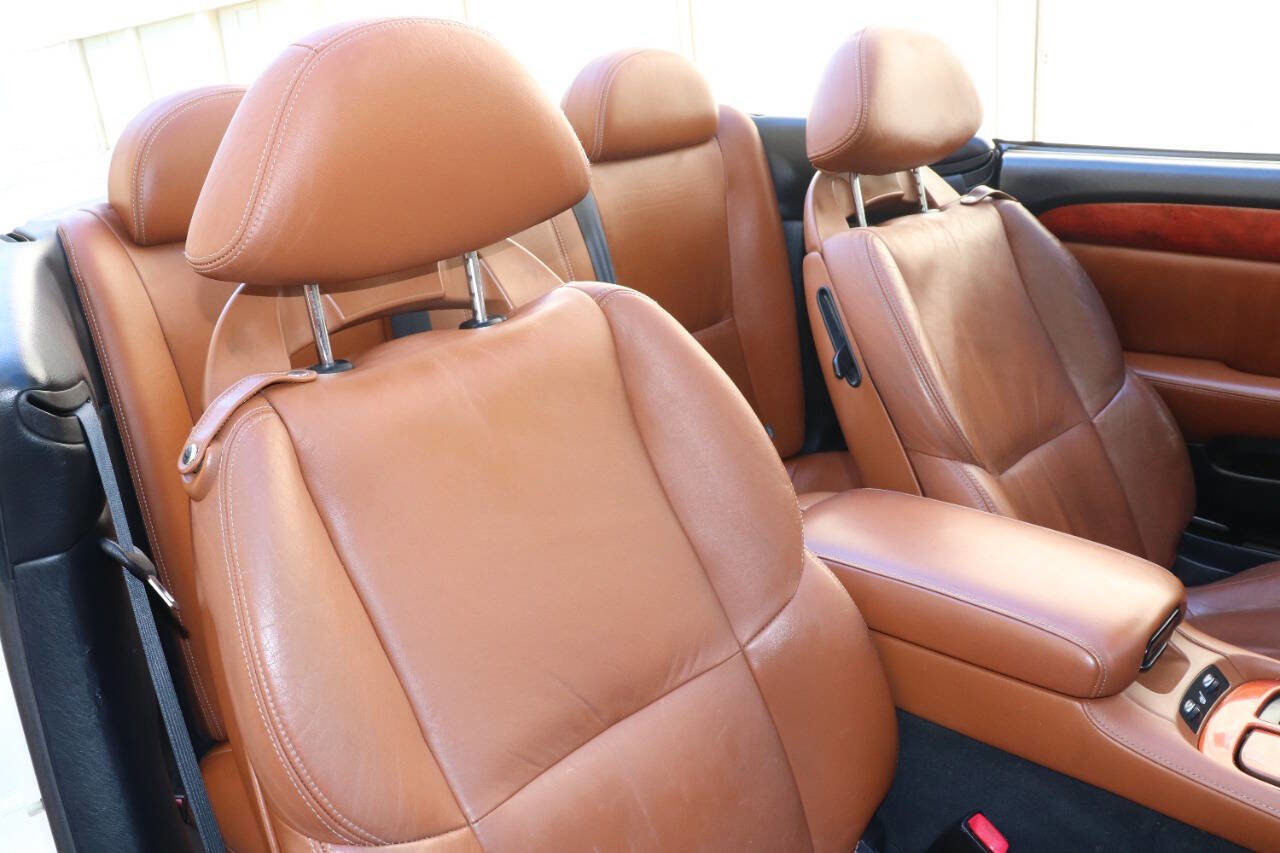 Used 2002 Lexus SC 430 Base 2dr Convertible RWD image 40