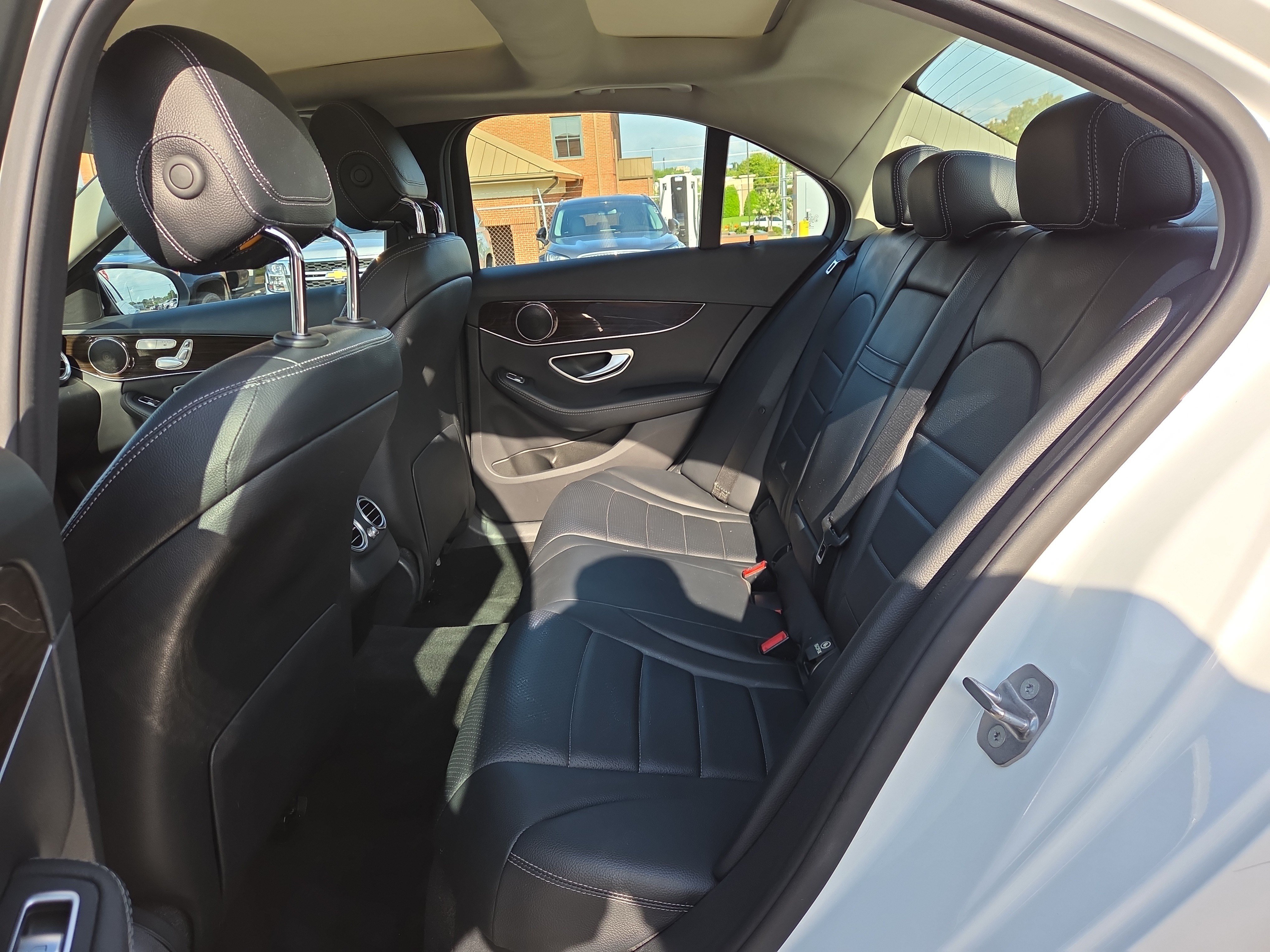 Used 2017 Mercedes-Benz C 300 4MATIC Sedan image 11