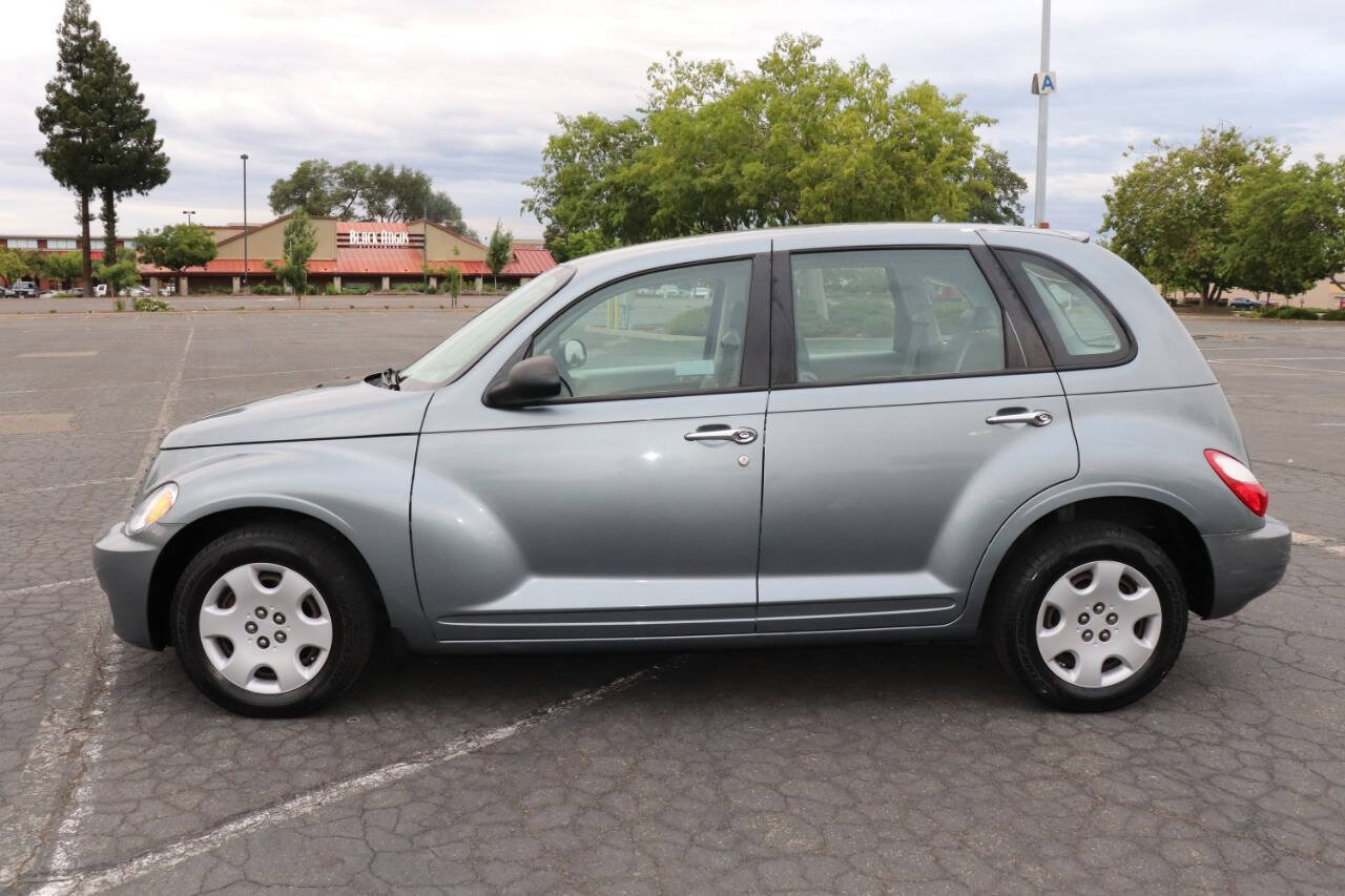 Used 2009 Chrysler PT Cruiser FWD image 5