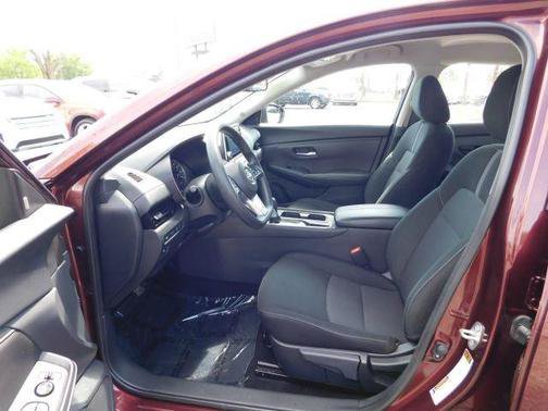 Used 2025 Nissan Sentra SV FWD image 13