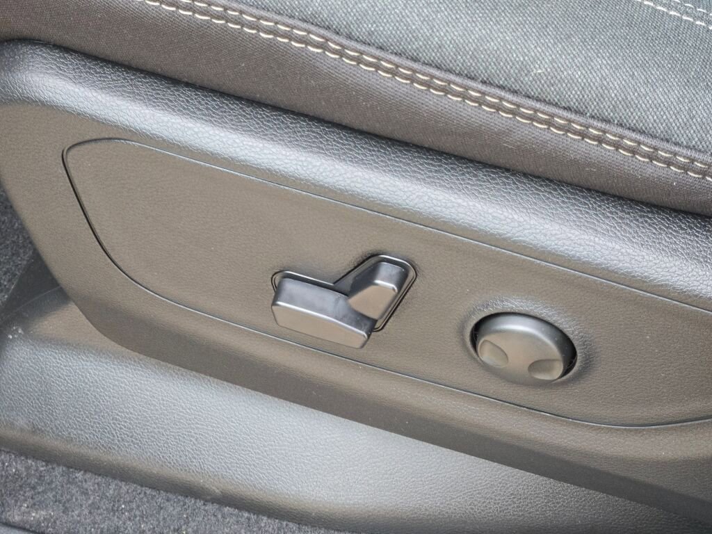 New 2026 RAM 1500 Big Horn w/ Night Edition image 18