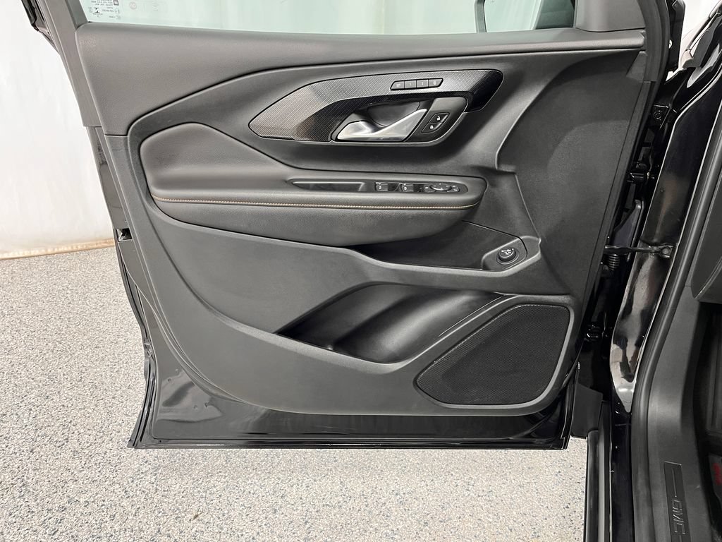 Used 2022 GMC Terrain AT4 AWD/4WD image 17