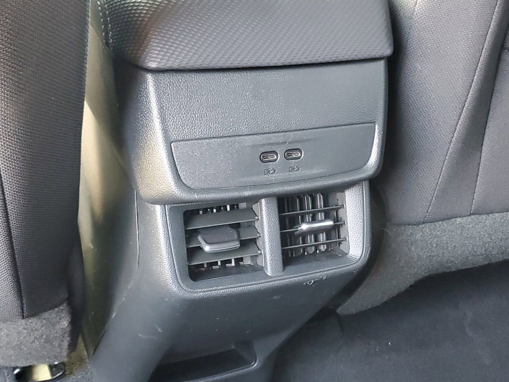 Used 2026 Chevrolet Equinox LT FWD image 12