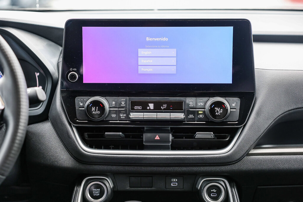 Certified 2024 Toyota Grand Highlander XLE image 3