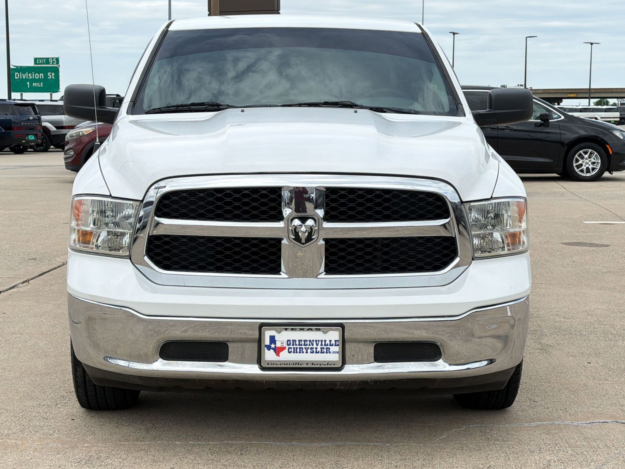 Used 2019 RAM 1500 Classic SLT RWD image 6