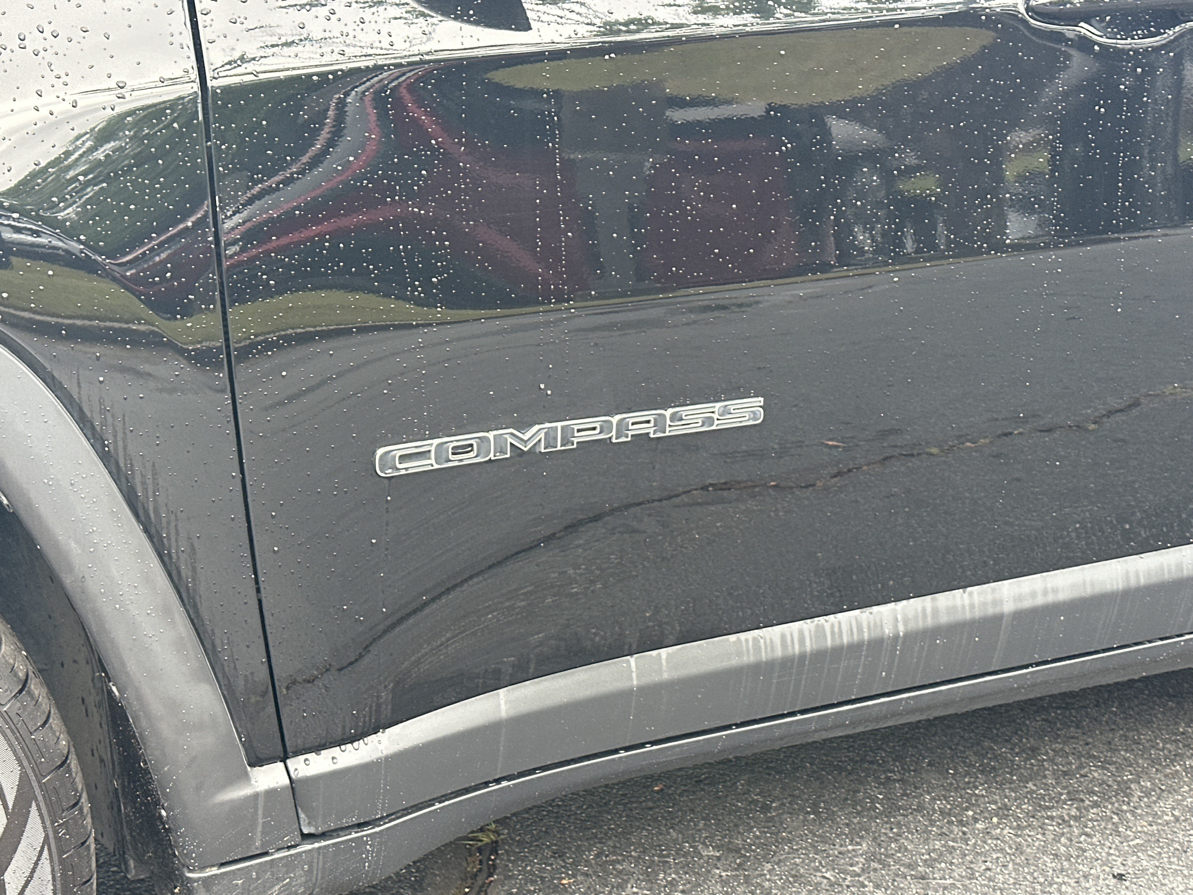 Used 2022 Jeep Compass Latitude FWD image 10