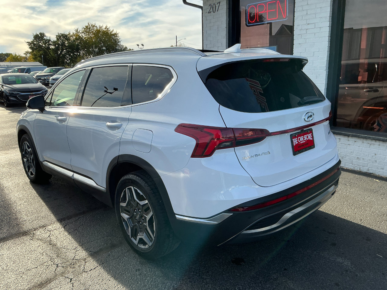 Used 2023 Hyundai Santa Fe Limited image 5