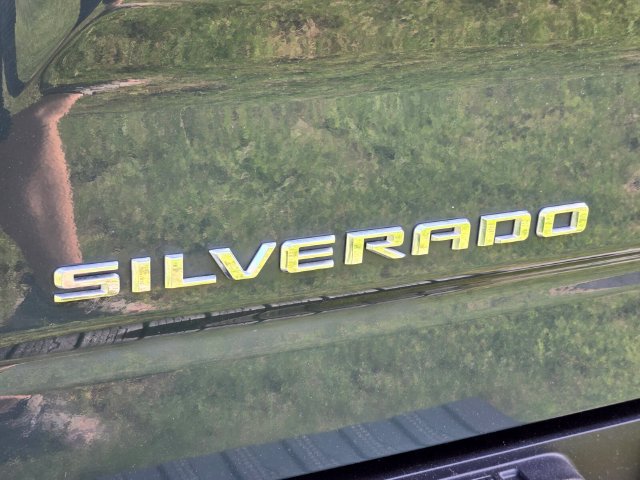 Used 2025 Chevrolet Silverado 1500 LT AWD/4WD image 19