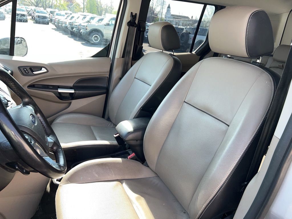 Used 2016 Ford Transit Connect XLT FWD image 4