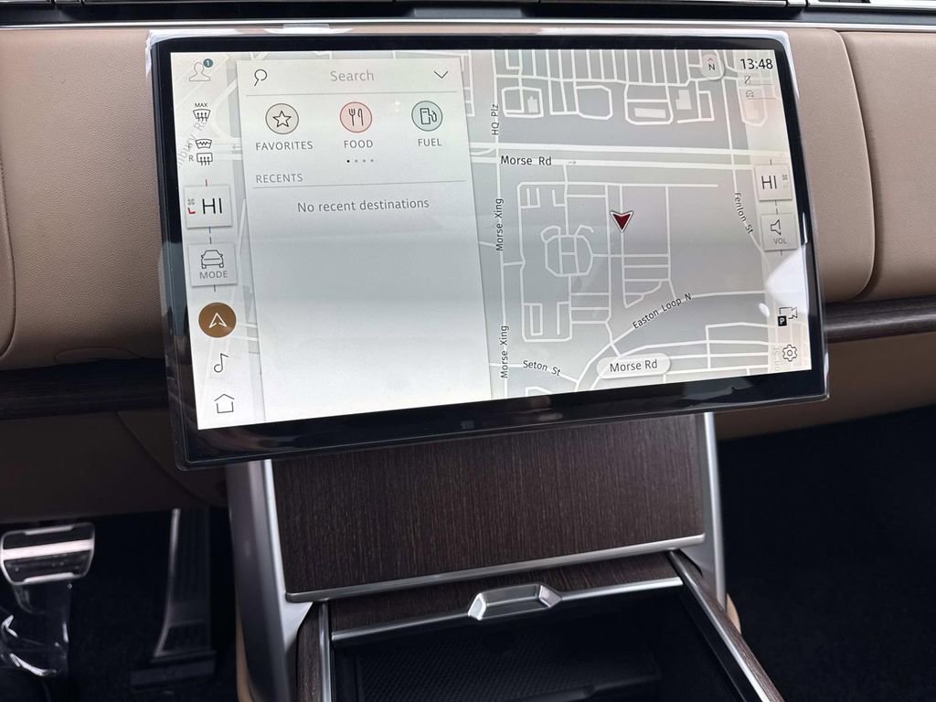 New 2025 Land Rover Range Rover SE AWD/4WD image 24