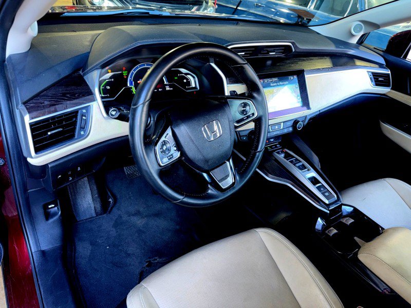 Used 2018 Honda Clarity Touring image 16