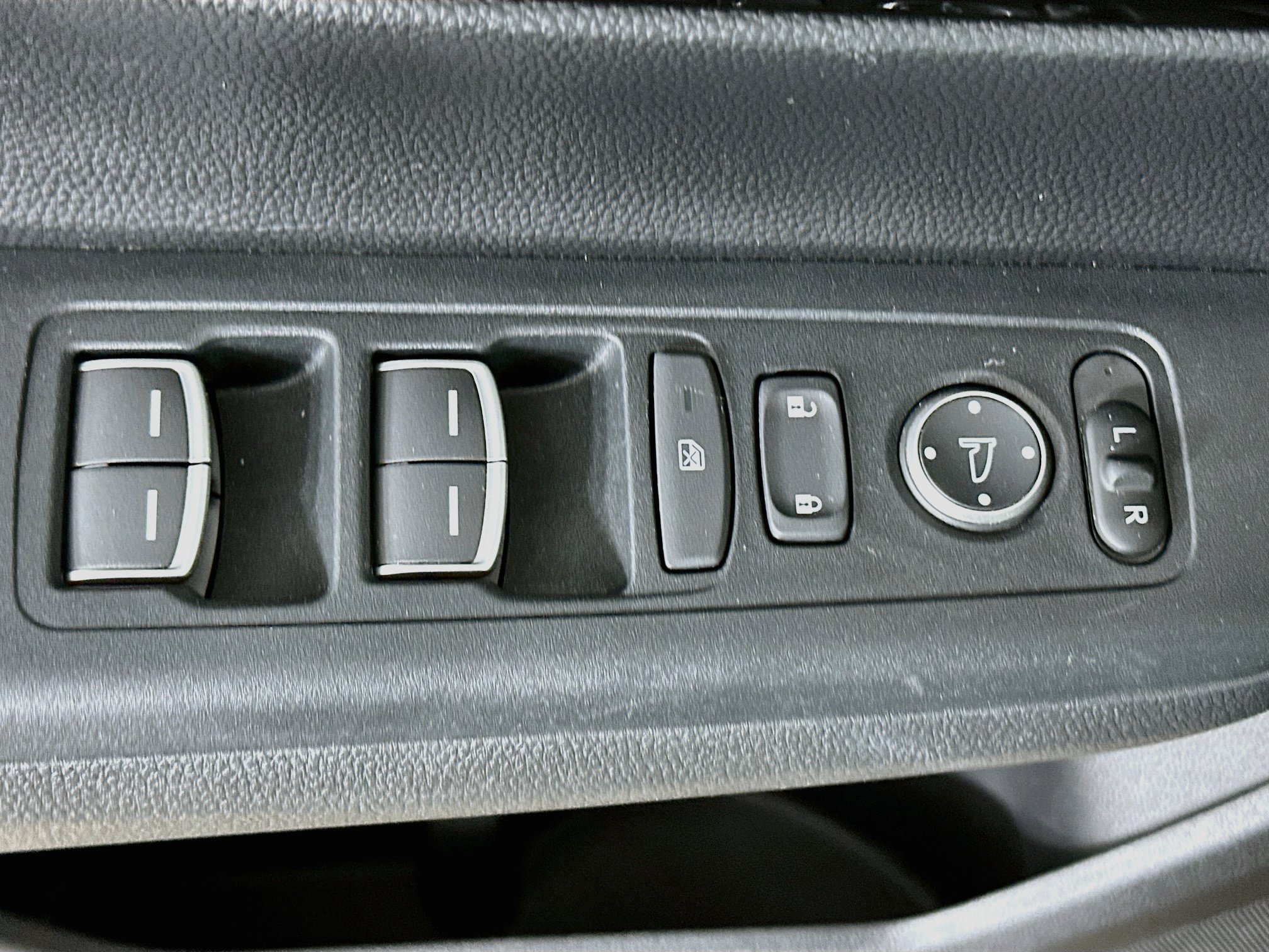 Used 2024 Honda CR-V EX-L image 15