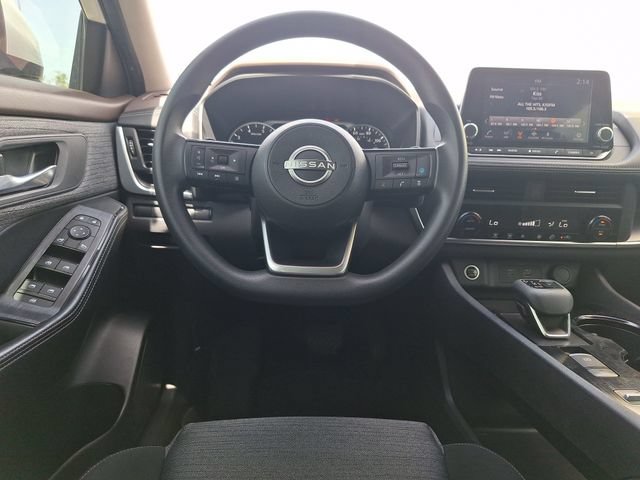 Certified 2023 Nissan Rogue SV FWD image 14