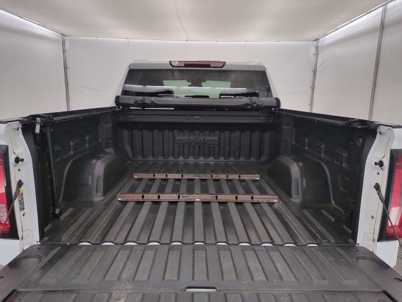 Used 2023 GMC Sierra 1500 SLT w/ SLT Convenience Package AWD/4WD image 30