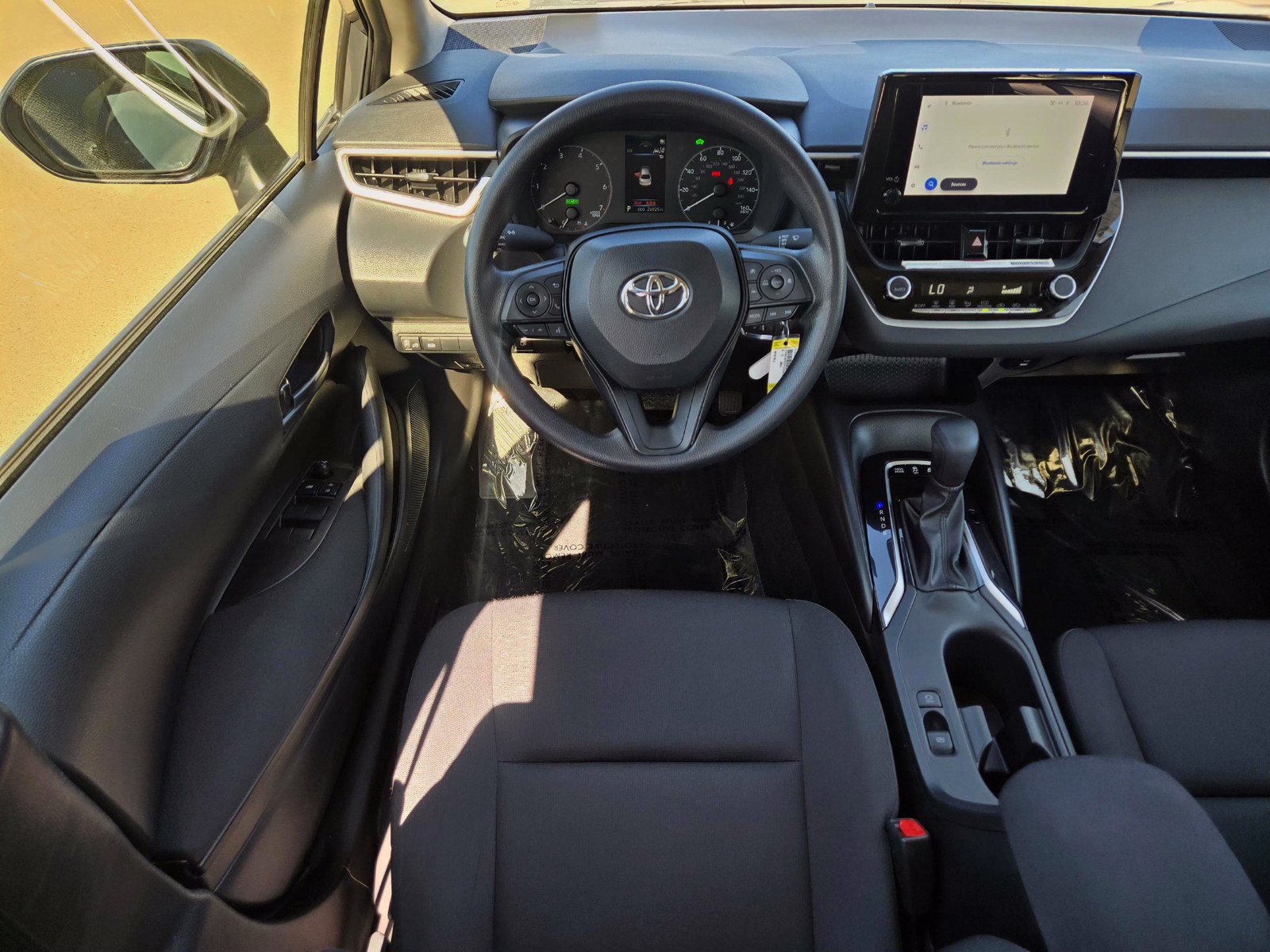 Used 2023 Toyota Corolla LE w/ Carpet Mat Package (TMS) FWD image 17