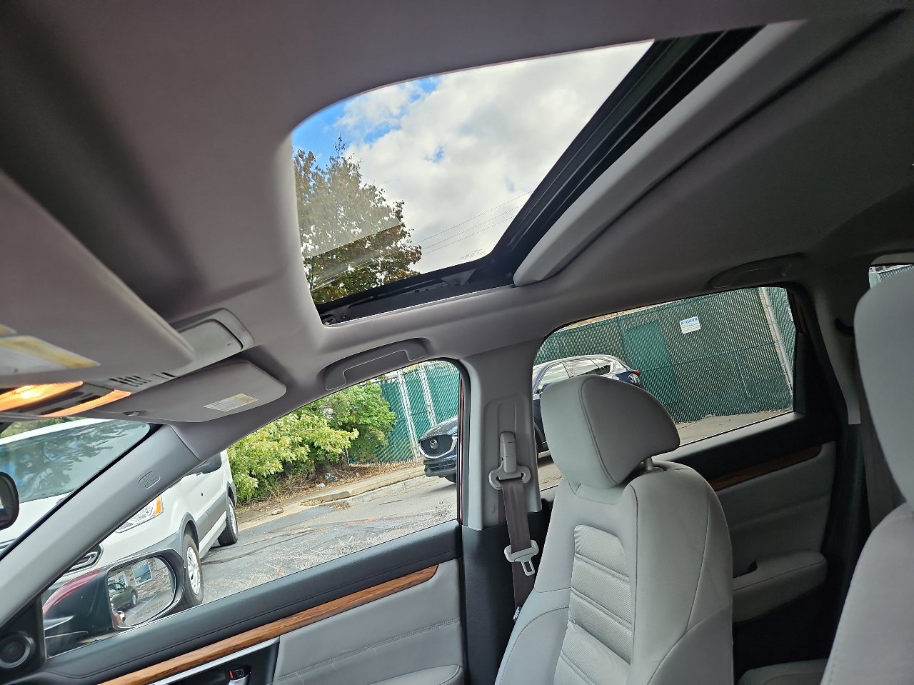 Used 2019 Honda CR-V EX image 12