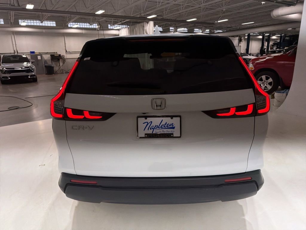 Used 2025 Honda CR-V EX image 6