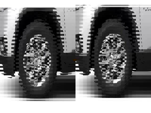 Used 2018 Chevrolet Traverse LT image 14