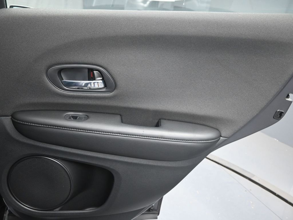 Used 2022 Honda HR-V LX image 26