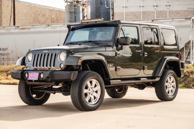 Used 2016 Jeep Wrangler Unlimited Sahara w/ Max Tow Package image 34