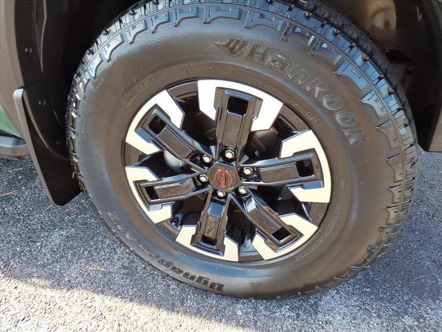 Certified 2024 Nissan Frontier PRO-4X w/ Pro Convenience Package image 3