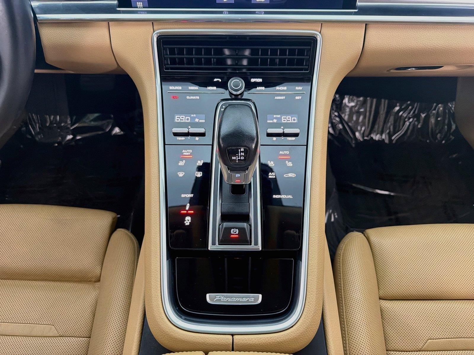 Certified 2020 Porsche Panamera 4 AWD/4WD image 21
