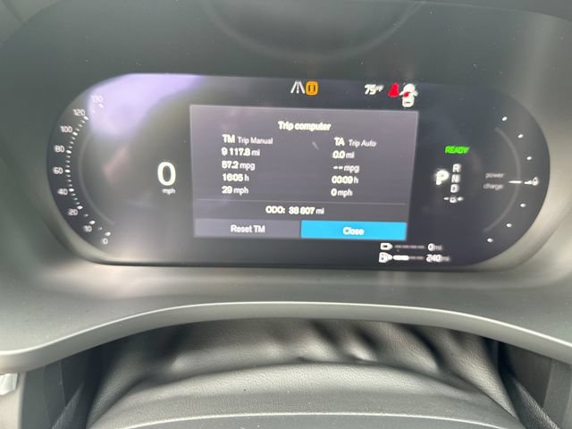 Certified 2024 Volvo XC60 T8 Plus w/ Protection Package Premier AWD/4WD image 13