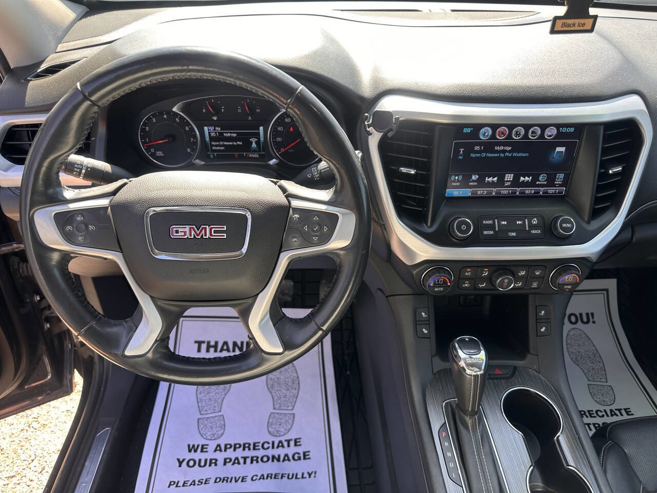 Used 2018 GMC Acadia SLT image 11