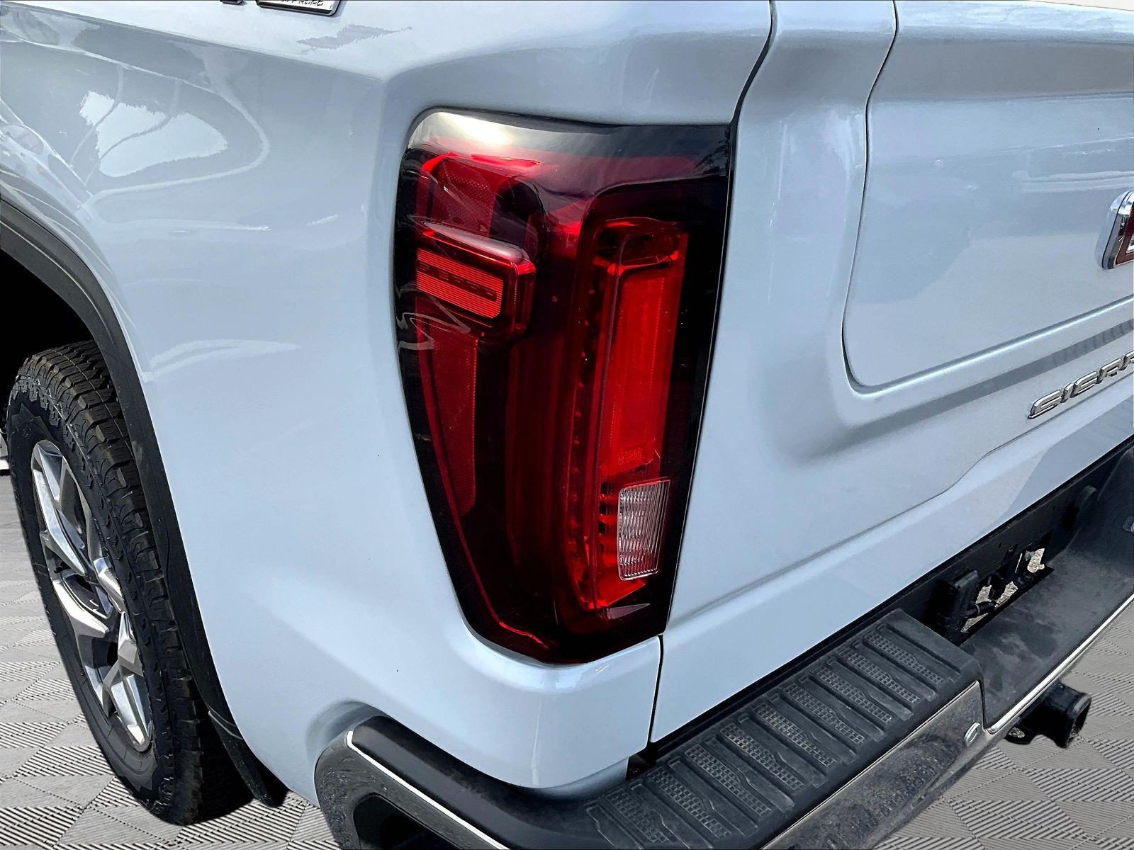 New 2026 GMC Sierra 1500 SLT w/ SLT Premium Plus Package AWD/4WD image 14
