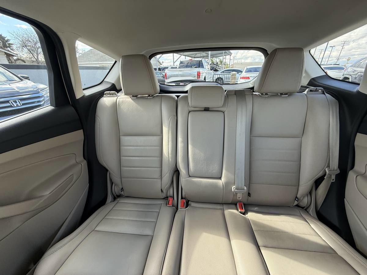 Used 2013 Ford C-MAX Energi SEL image 11