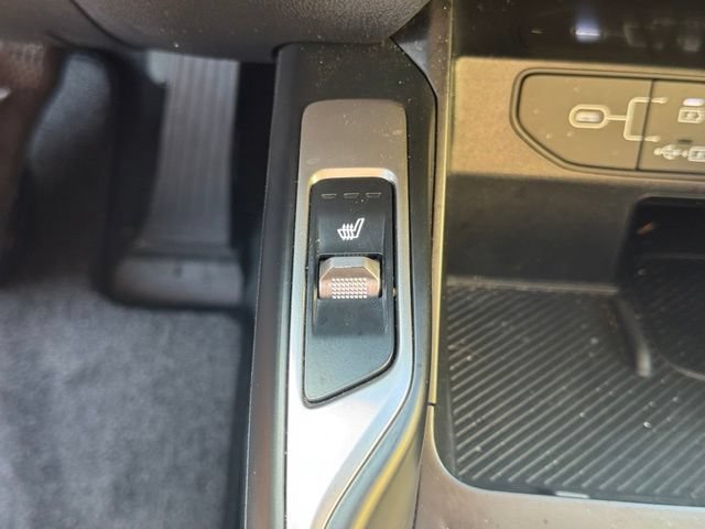 Used 2025 Kia Sorento S FWD image 25