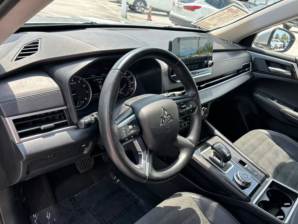 Used 2024 Mitsubishi Outlander SE FWD image 22