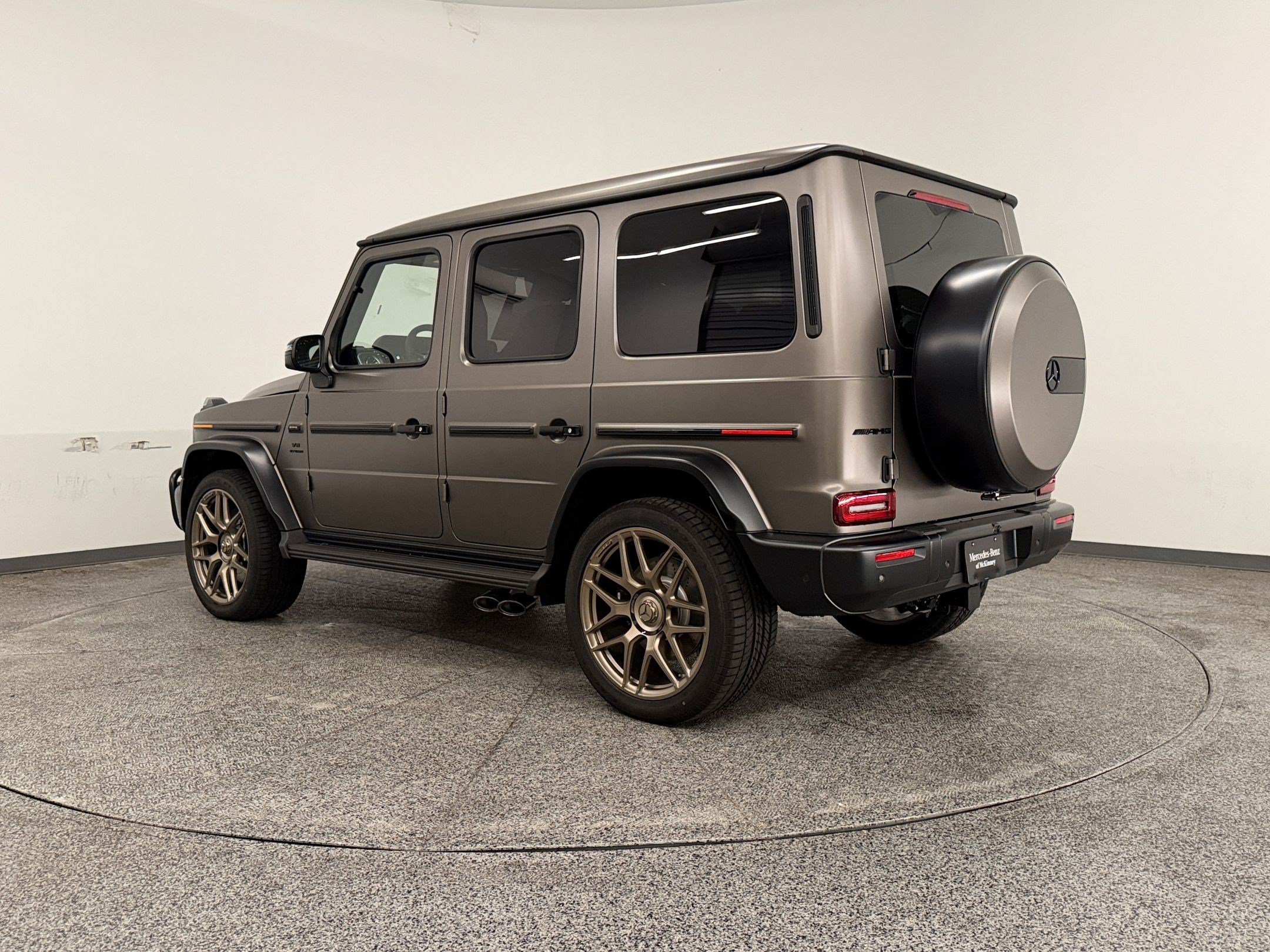New 2027 Mercedes-Benz G 63 AMG 4MATIC image 3