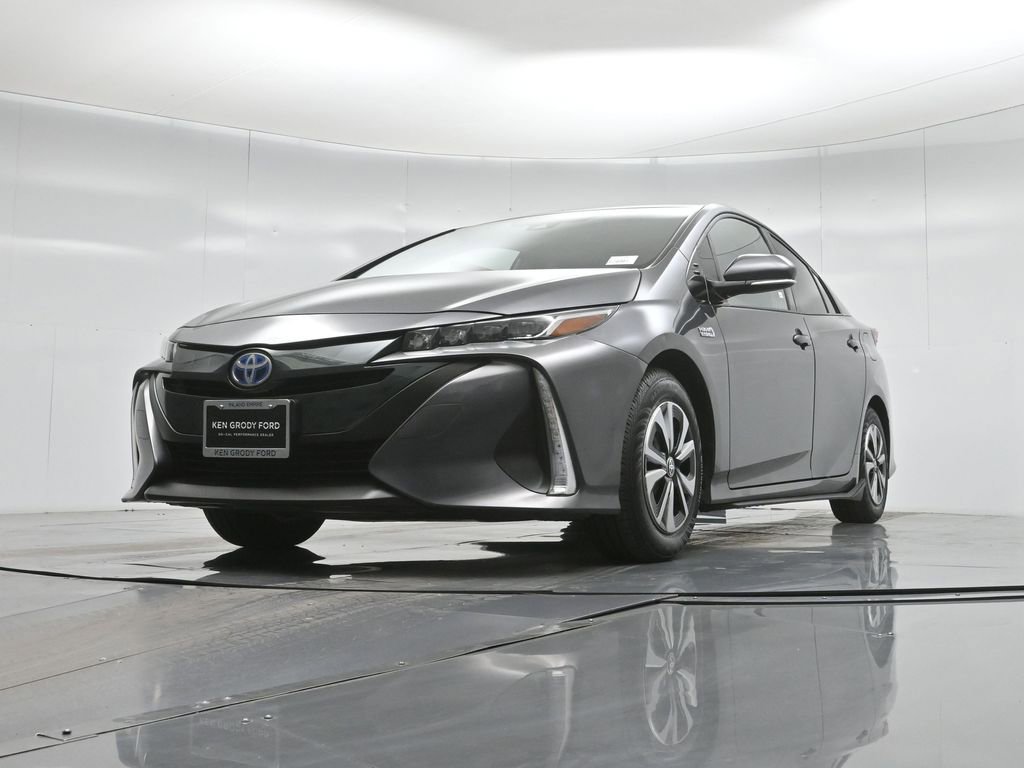 Used 2018 Toyota Prius Prime Plus image 42