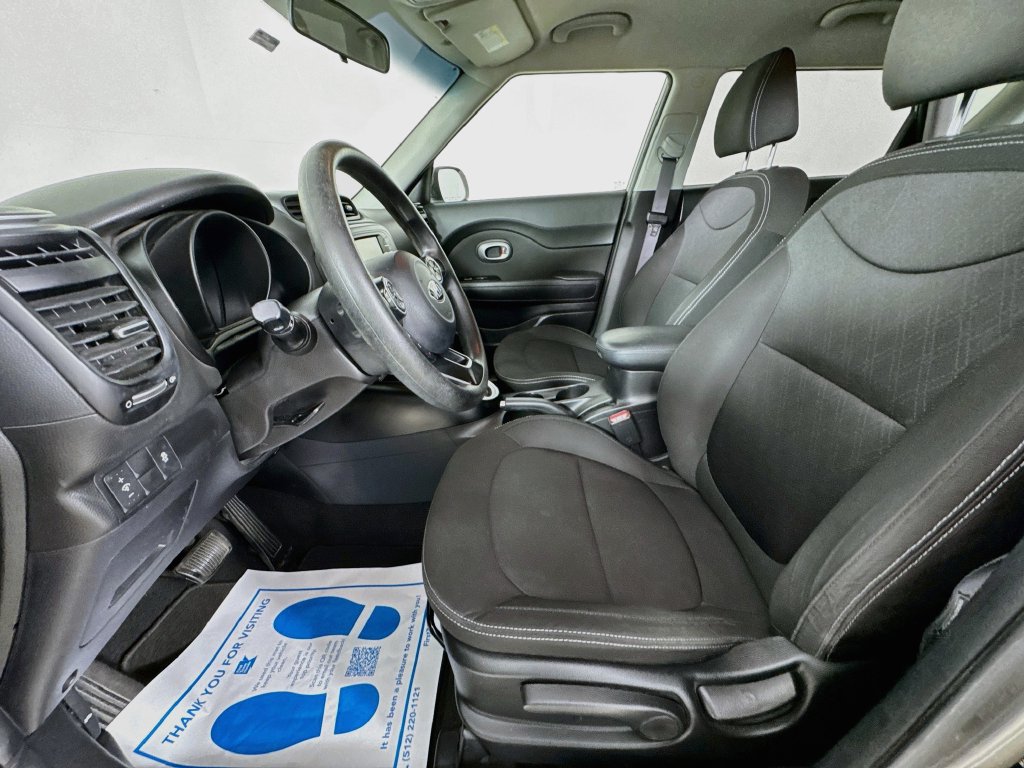 Used 2019 Kia Soul FWD image 23