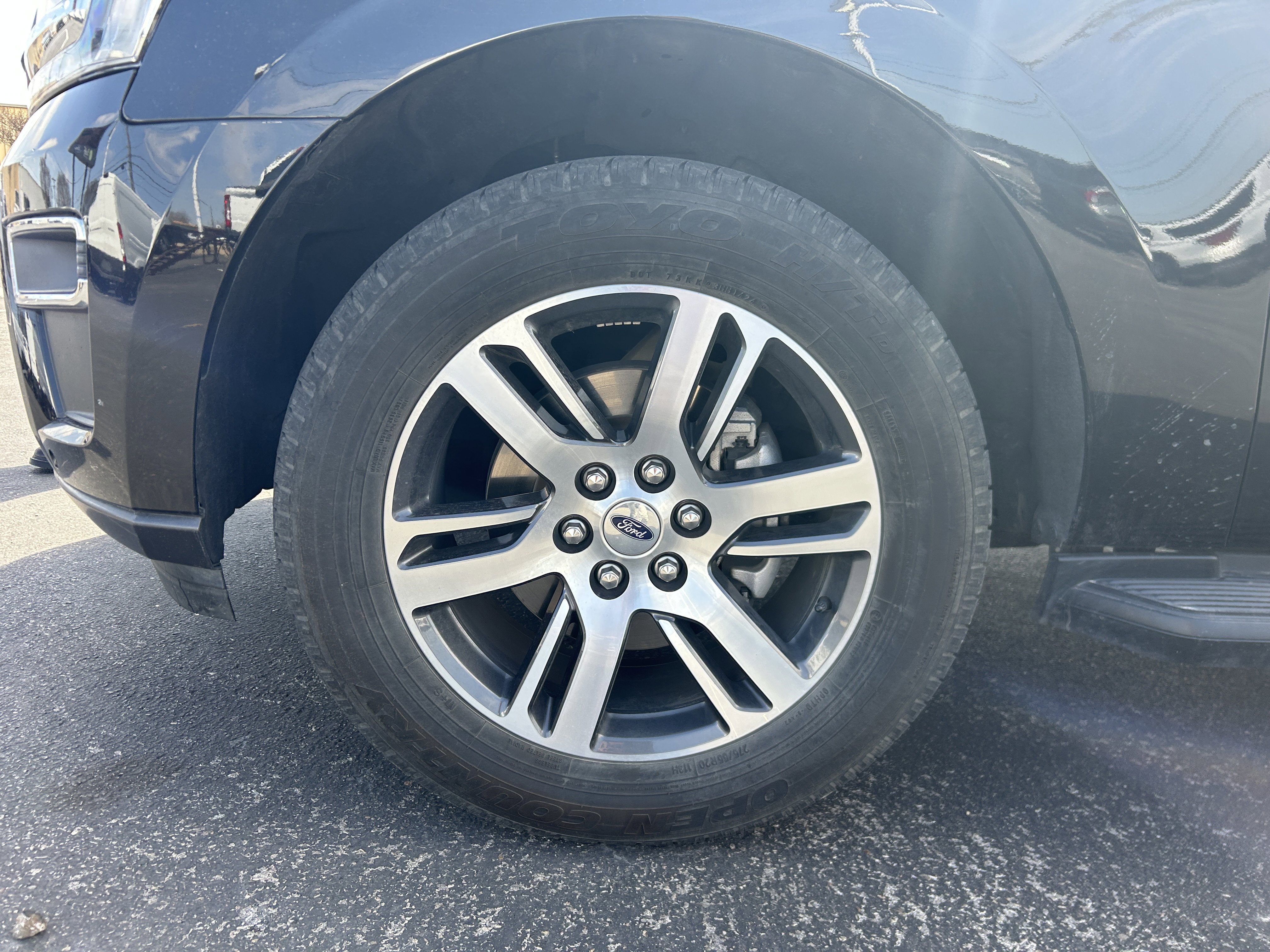 Certified 2024 Ford Expedition Limited image 9